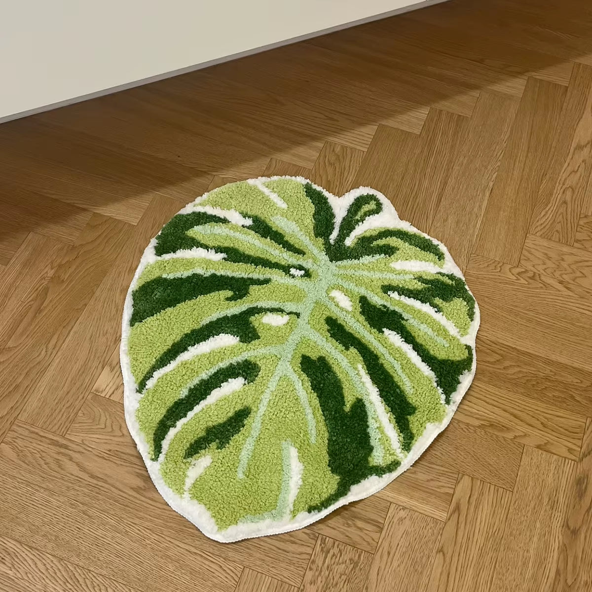 Transform your space with our Green Leaf Monstera Tufted Rug! 🌿 Perfect for your bathroom, bedroom, or entrance - stylish and anti-slip! 🏡✨ #HomeDecor #RugLove