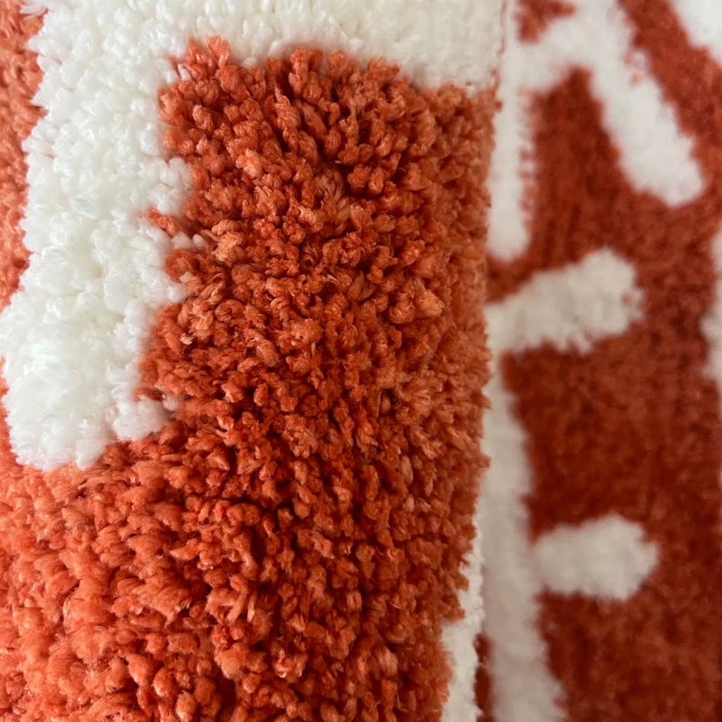 Transform your space with our adorable Peach Tufted Rug! Perfect for living rooms, bathrooms, and girls' bedrooms. Soft, non-slip, and super absorbent! 🛋️✨ #HomeDecor #RugLove